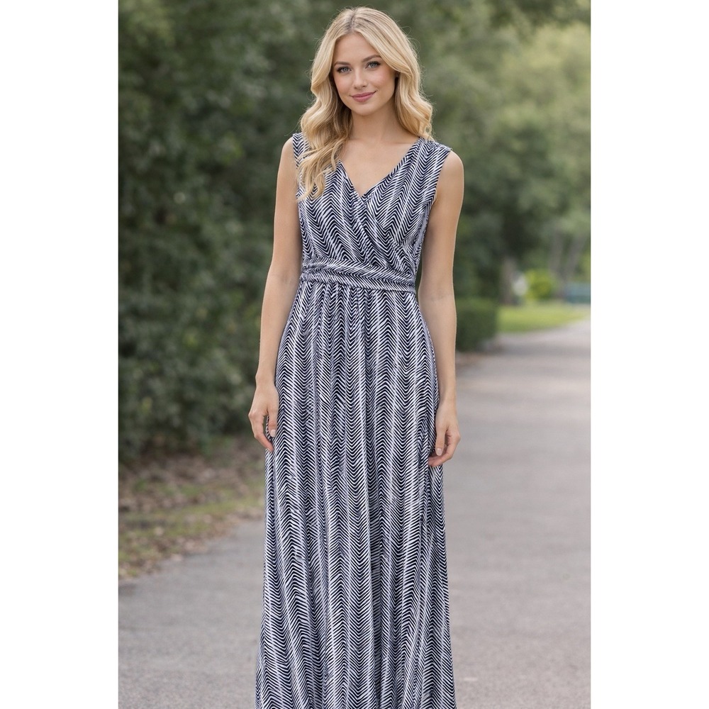 Talbots Sleeveless Chevron Stripe Maxi Dress Stretch Navy Blue White Medium New
